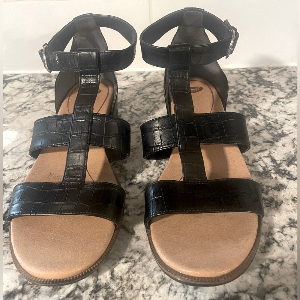 Dr. Scholl’s sandals